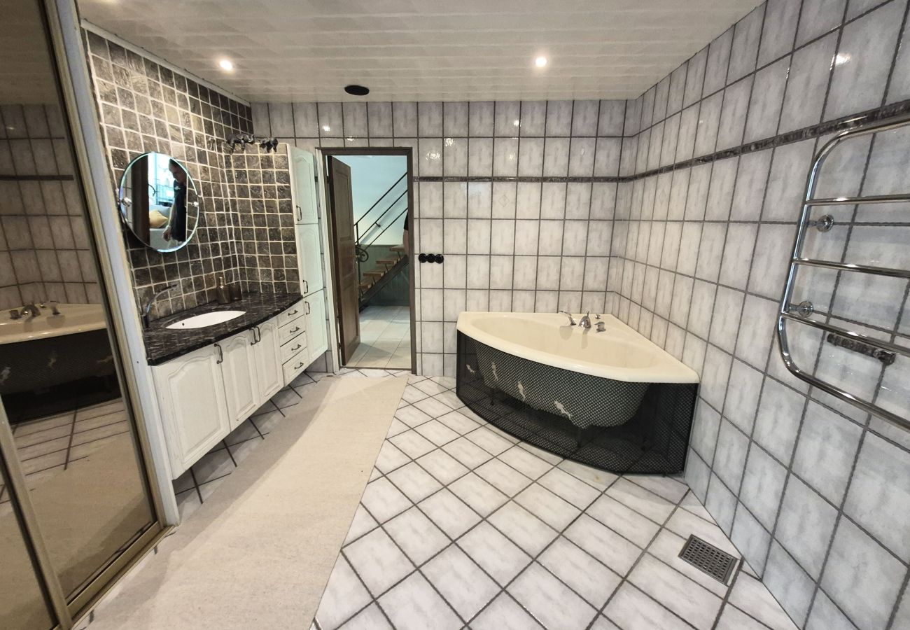 House in Ystad - Exklusivt semesterhus i Sandskogen – 150 meter till sandstrand |SE01084