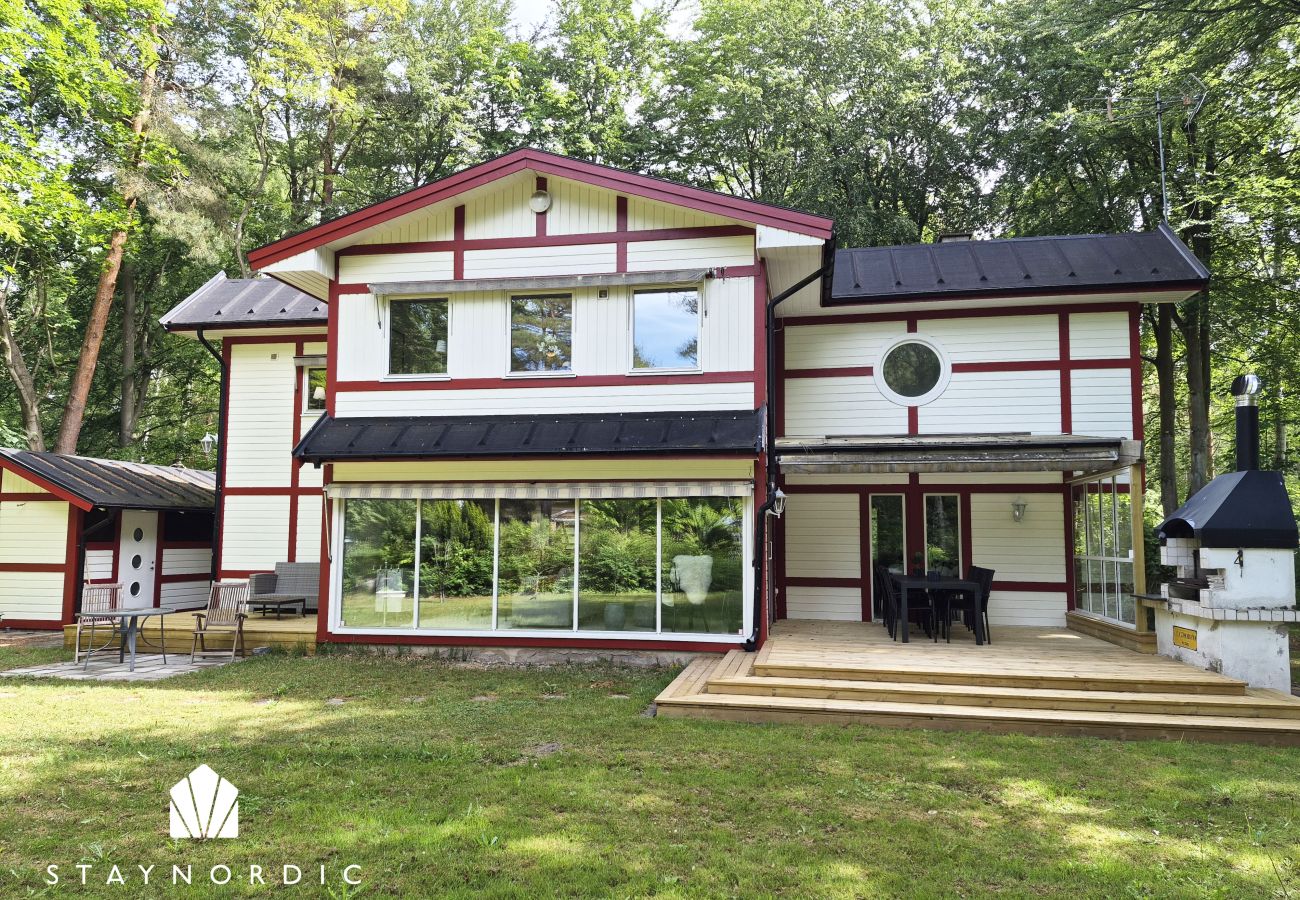House in Ystad - Exklusivt semesterhus i Sandskogen – 150 meter till sandstrand |SE01084