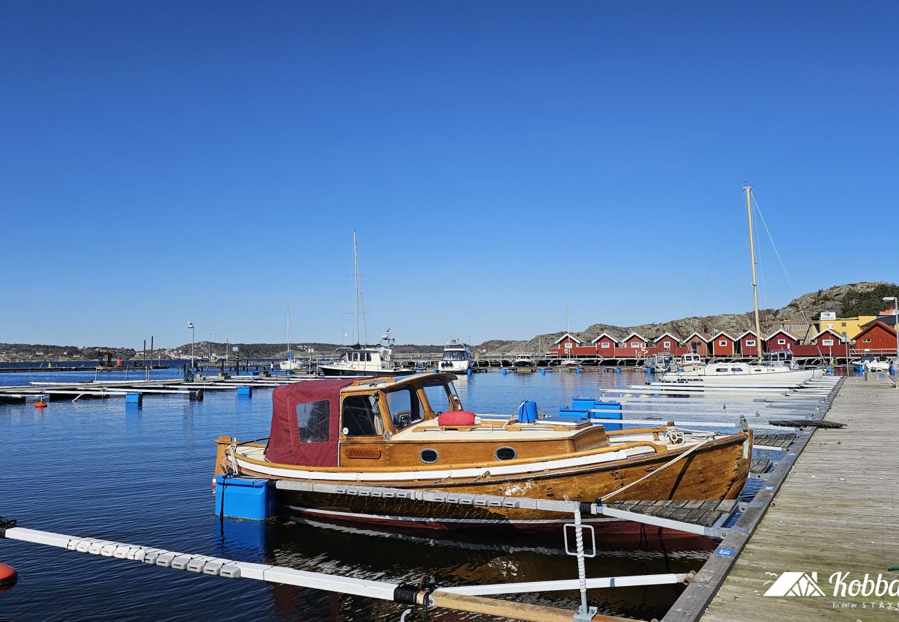 Apartment in Ellös - Beachfront Apartments in Ellös | SE09186