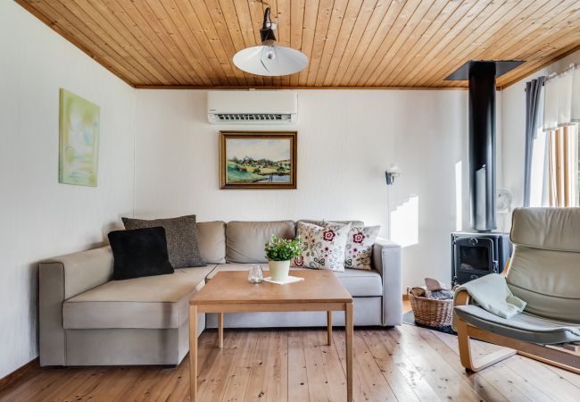 Stuga i Knäred - Fint semesterhus med SPA-bad nära natur | SE02021  Stuga i Knäred - Fint semesterhus med SPA-bad nära natur | SE02021