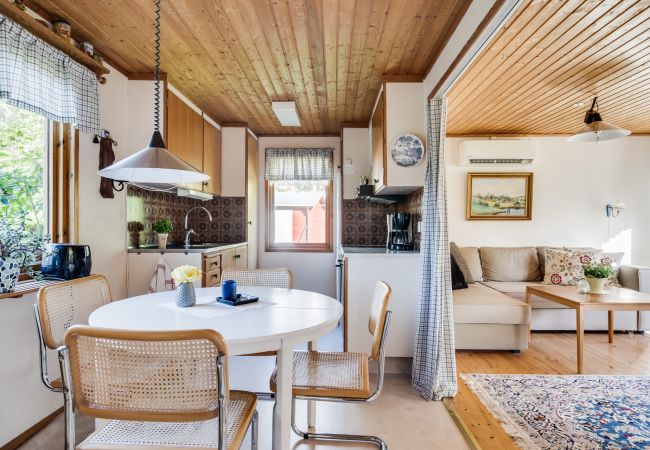Stuga i Knäred - Fint semesterhus med SPA-bad nära natur | SE02021  Stuga i Knäred - Fint semesterhus med SPA-bad nära natur | SE02021
