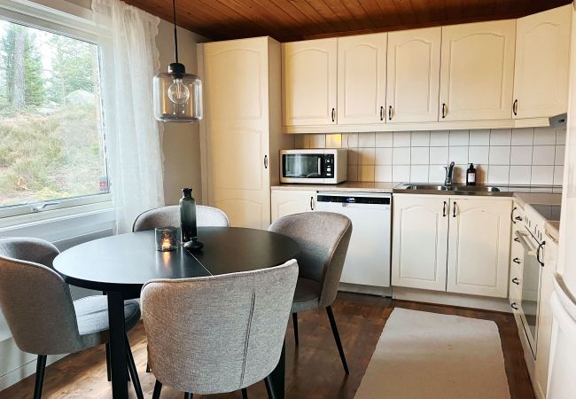 Stuga i Gnosjö - Vackert semesterhus i Gnosjö med sjötomt | SE07015 Stuga i Gnosjö - Vackert semesterhus i Gnosjö med sjötomt | SE07015