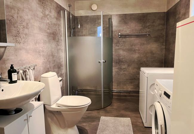 Stuga i Gnosjö - Vackert semesterhus i Gnosjö med sjötomt | SE07015 Stuga i Gnosjö - Vackert semesterhus i Gnosjö med sjötomt | SE07015