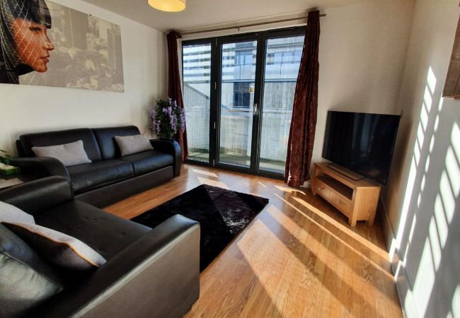 Lägenhet i Birmingham - ★ Modern Arcadian Centre Apartment 2 Bed / Balcony 