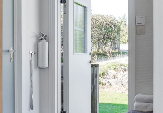 Stuga i Höviksnäs - Semesterhus med havsutsikt och privat strand på Tjörn  | SE09009 Stuga i Höviksnäs - Semesterhus med havsutsikt och privat strand på Tjörn  | SE09009