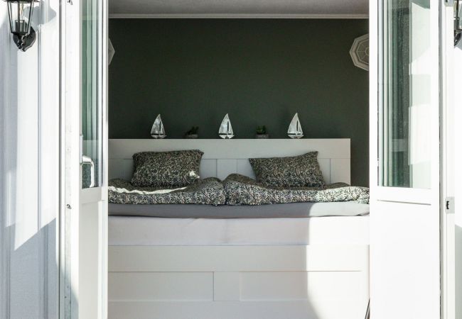 Stuga i Höviksnäs - Semesterhus med havsutsikt och privat strand på Tjörn  | SE09009 Stuga i Höviksnäs - Semesterhus med havsutsikt och privat strand på Tjörn  | SE09009