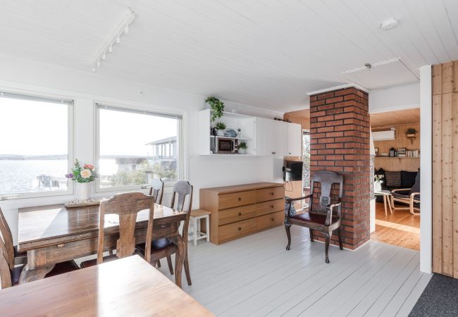 Stuga i Höviksnäs - Semesterhus med havsutsikt och privat strand på Tjörn  | SE09009 Stuga i Höviksnäs - Semesterhus med havsutsikt och privat strand på Tjörn  | SE09009