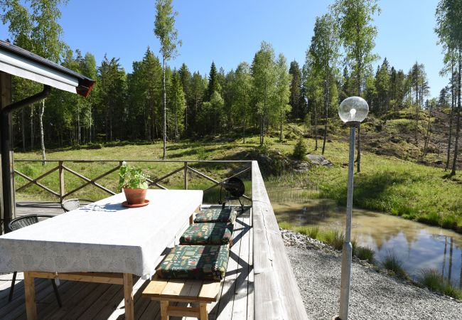 Stuga i Årjäng - Mysig stuga i Årjäng nära sjö och orörd natur | SE18009