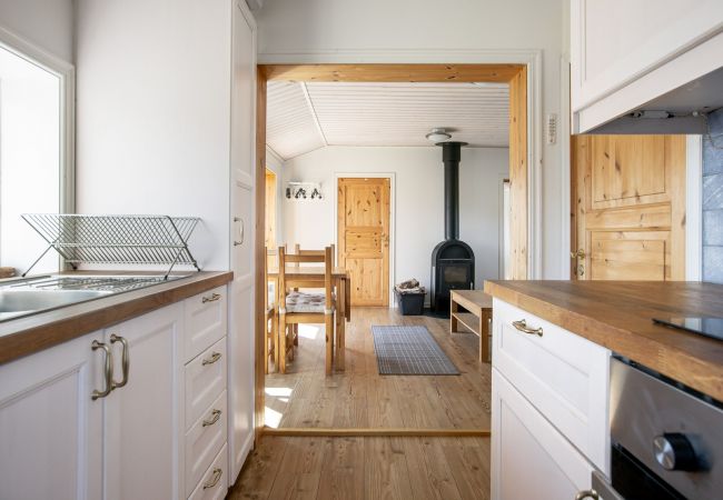 Stuga i Hamneda - Stuga med utsikt över Hängasjön | SE06014 Stuga i Hamneda - Stuga med utsikt över Hängasjön | SE06014