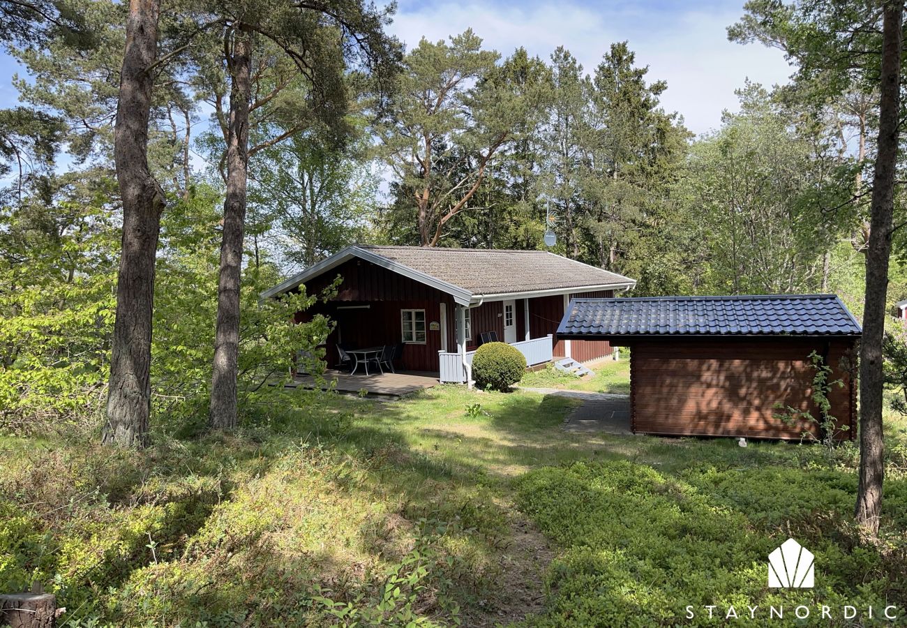Stuga i Simrishamn - Semesterhus på Österlen vid havet | SE01014 