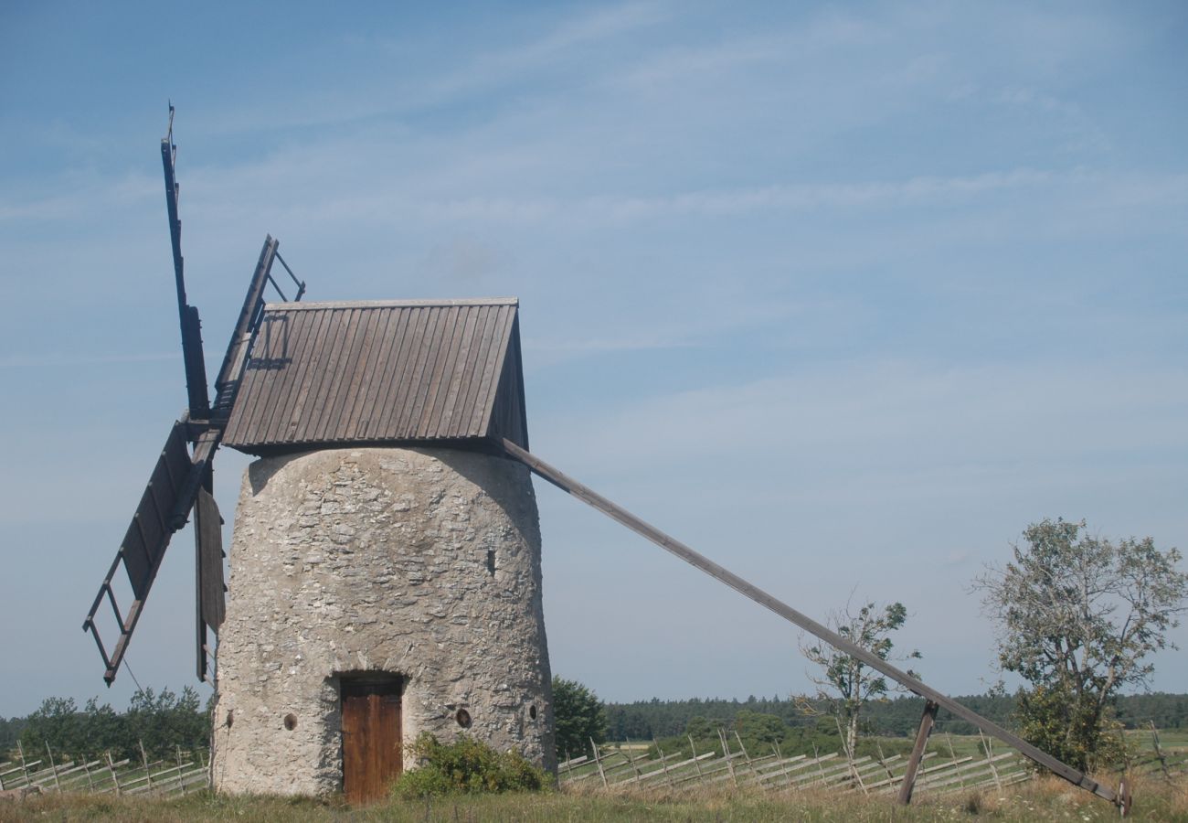 Stuga i Tingstäde - Charmig stuga på Gotland | SE12004