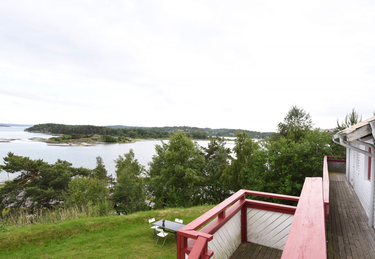 Lägenhet i Myggenäs - Härlig semesterlägenhet högt belägen på vackra och anrika Almön