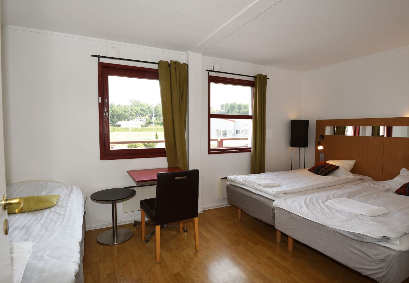 Lägenhet i Myggenäs - Härlig semesterlägenhet högt belägen på vackra och anrika Almön. 