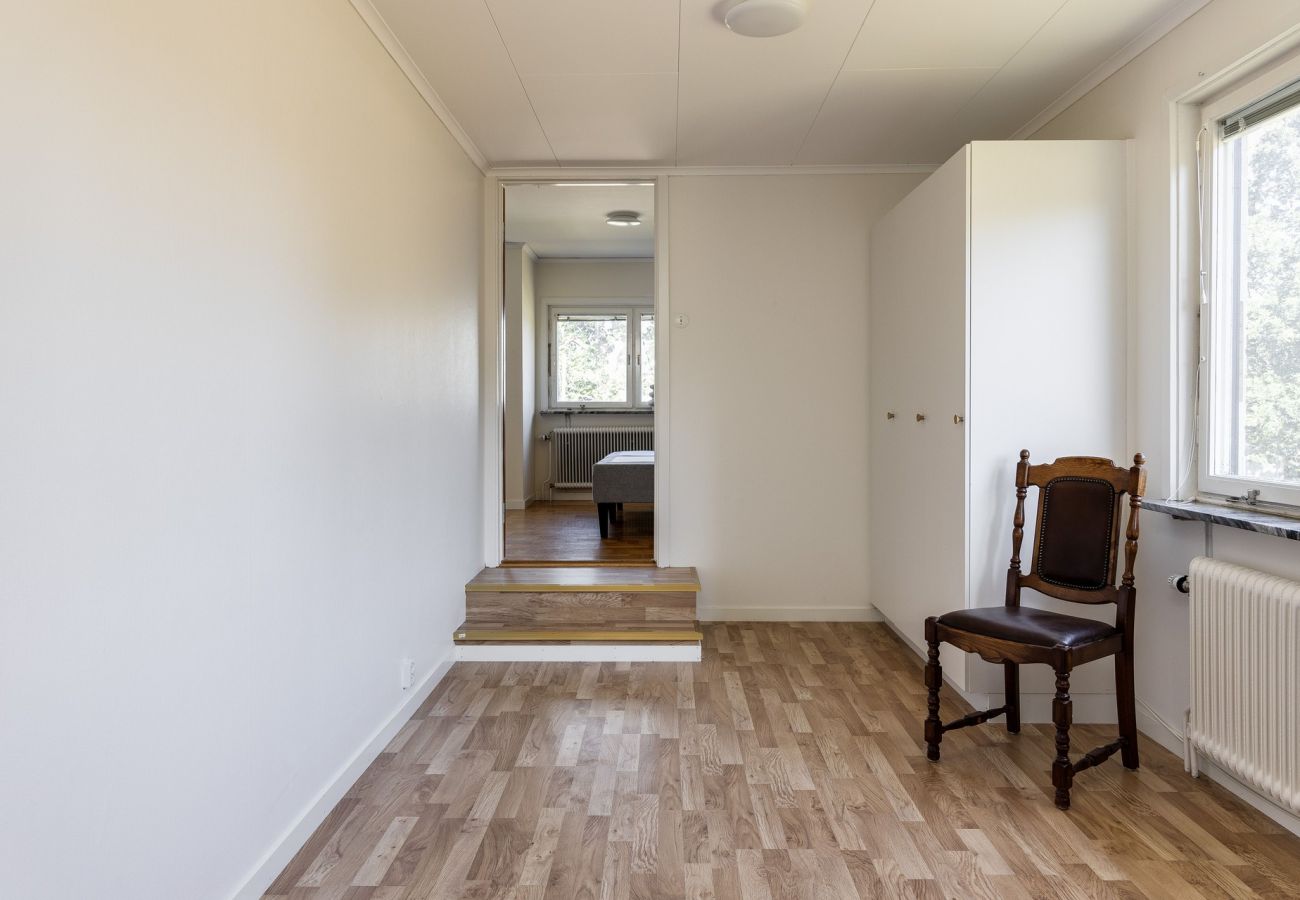 Stuga i Rydaholm - Stort och modernt funkishus med sandstrand 