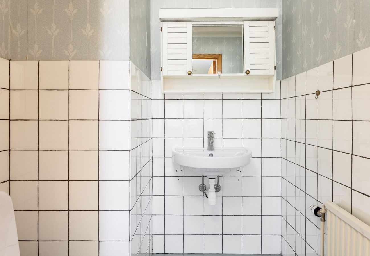 Stuga i Rydaholm - Stort och modernt funkishus med sandstrand 