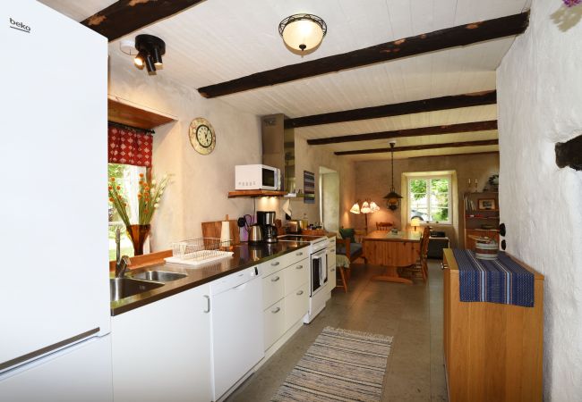 Stuga i Slite - Mysig och modern flygel I Boge på Gotlands östkust | SE12011 Stuga i Slite - Mysig och modern flygel I Boge på Gotlands östkust | SE12011