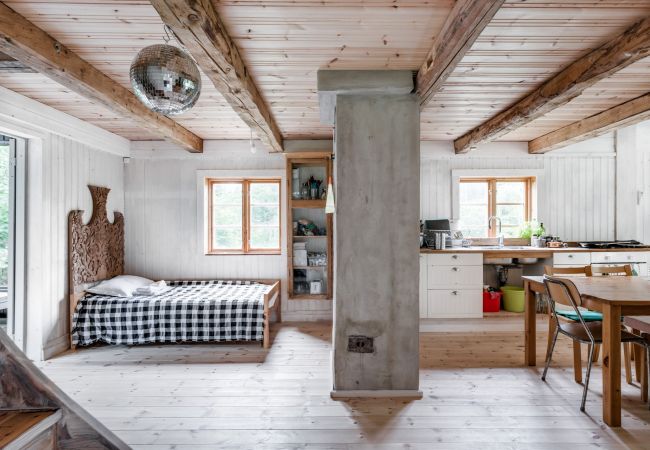 Stuga i Månkarbo - Unikt semesterhus i Månkarbo | SE15009 Stuga i Månkarbo - Unikt semesterhus i Månkarbo | SE15009