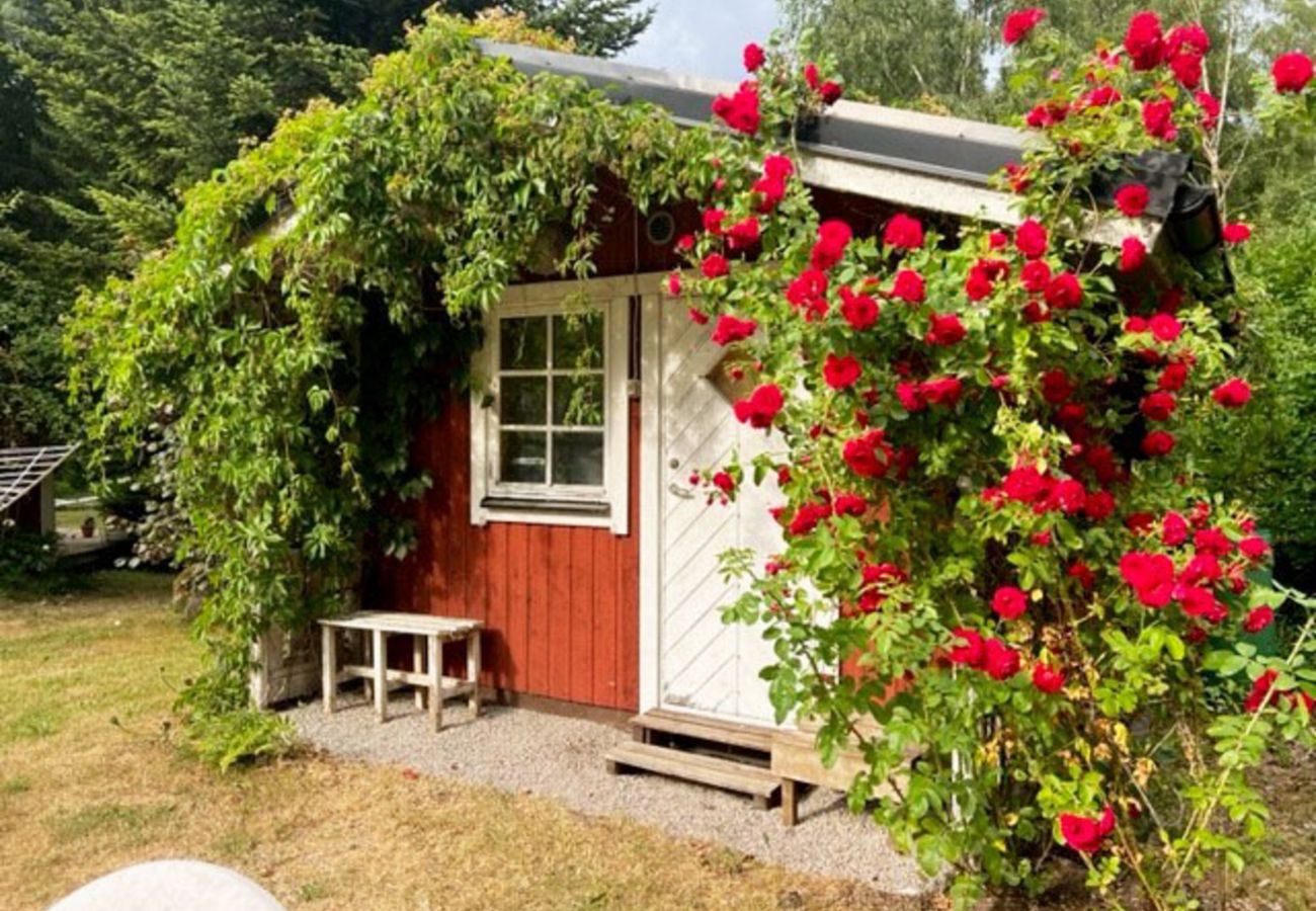Stuga i Månkarbo - Unikt semesterhus i Månkarbo | SE15009