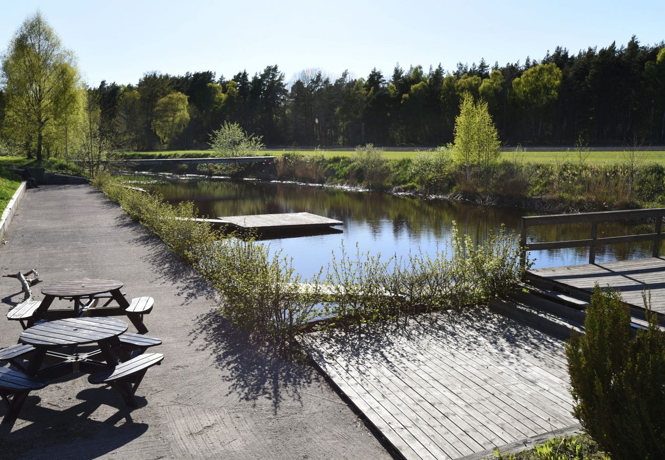 Stuga i Stånga - Härlig stuga på landsbygden i När, Gotland | SE12005