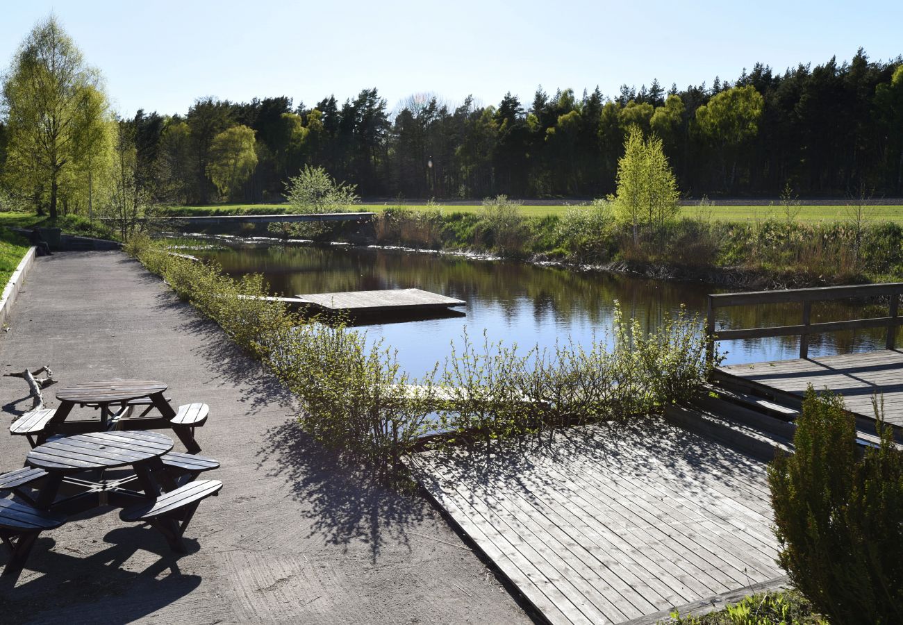 Stuga i Stånga - Härlig stuga på landsbygden i När, Gotland | SE12006