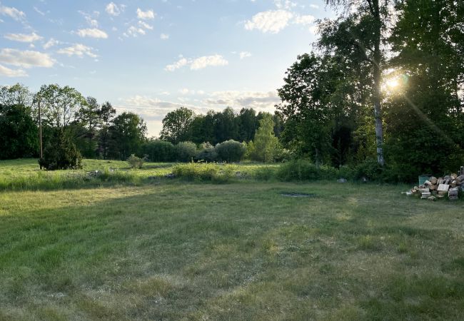 Stuga i Alsterbro - Mysig stuga nära naturen i Alsterbo | SE05011  