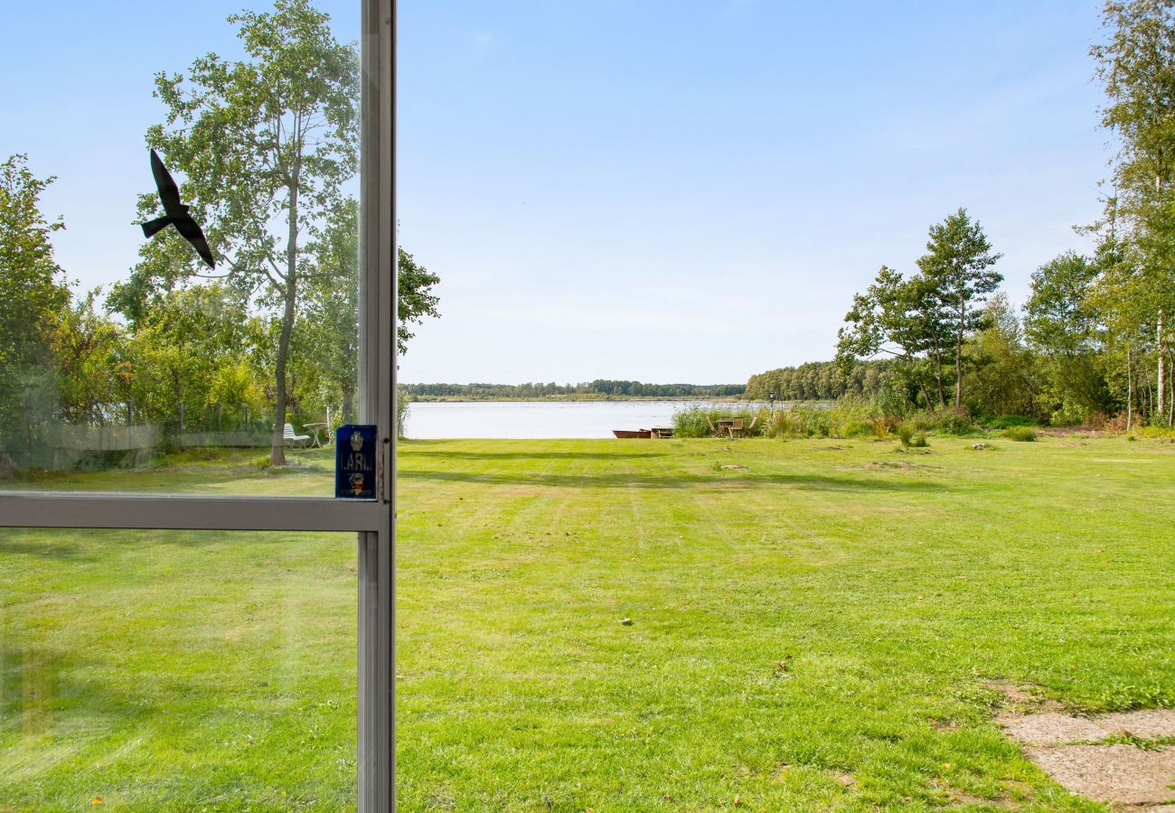 Stuga i Ljungbyhed - StayNordic | Stuga i Ljungbyhed med egen brygga | SE01026 