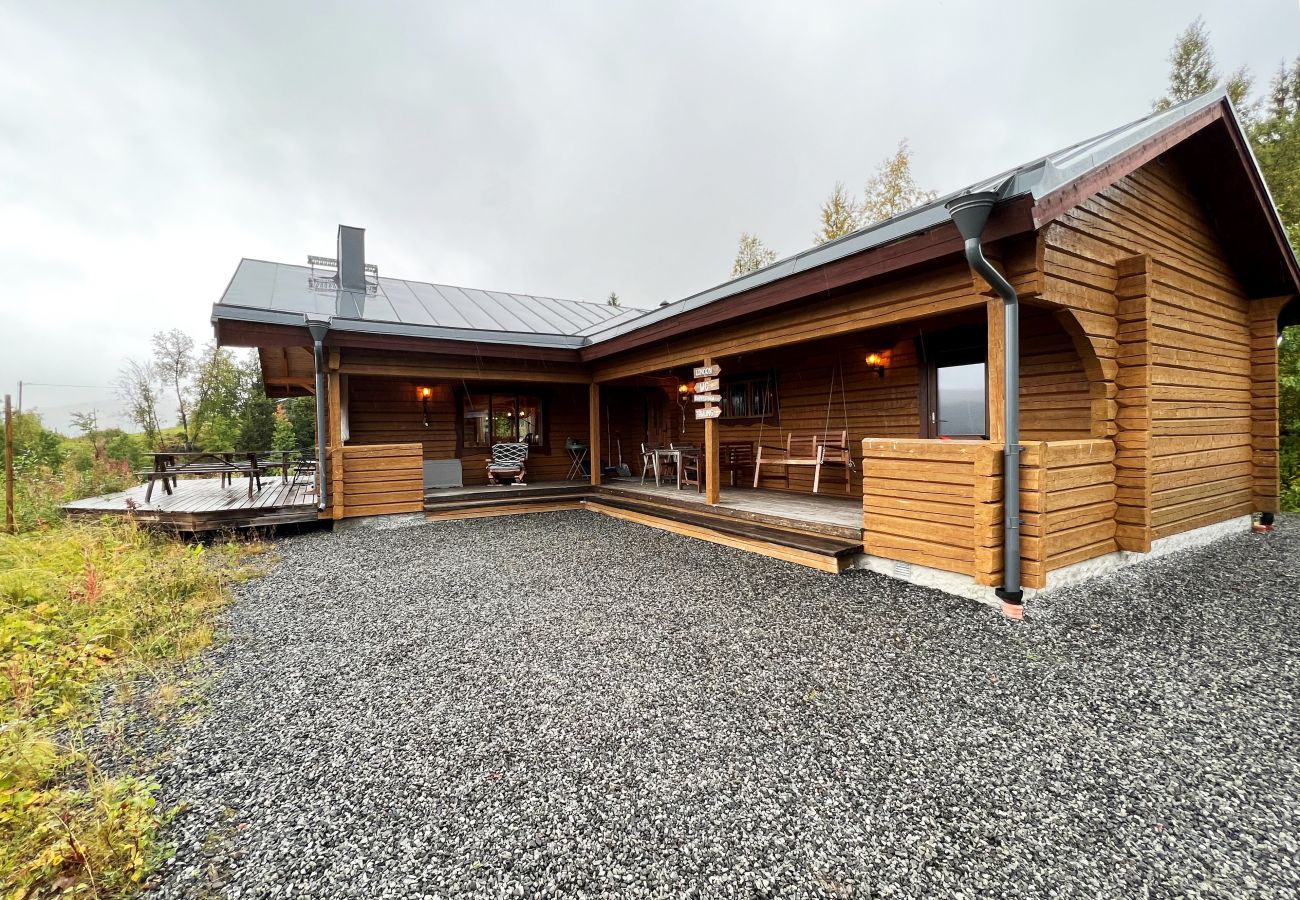 Stuga i Undersåker -  Timmerhus i Edsåsdalen, mitt i fjällvärlden och nära Åre | SE21001