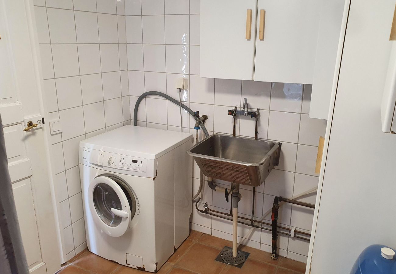 Stuga i Fegen - Trevlig stuga i Fegen, Halland, nära sjö | SE02034