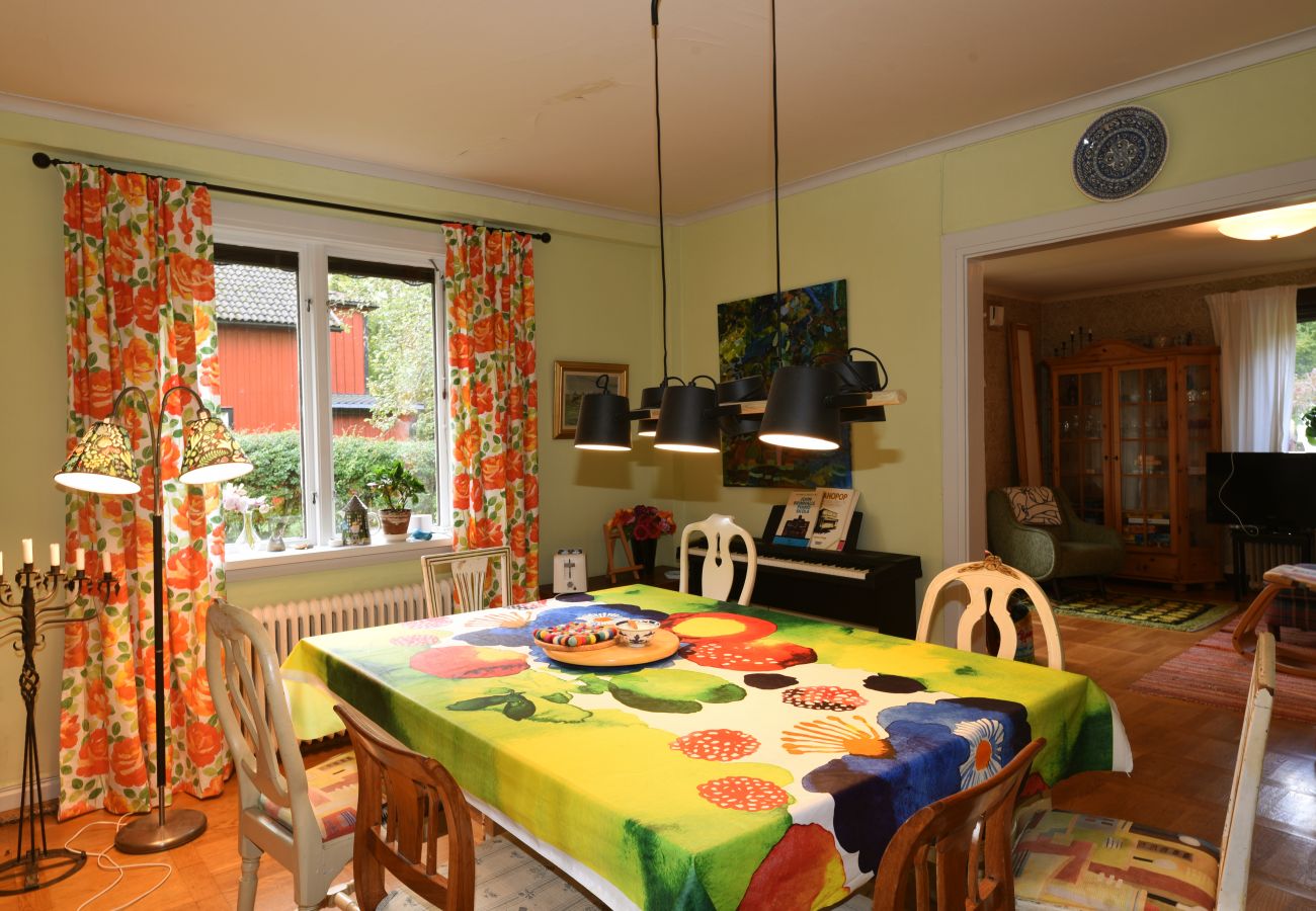 Stuga i Fengersfors - Härlig stuga i Fengersfors | SE17007 