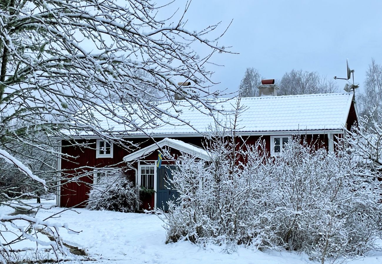 Stuga i Ljungby - Trevlig stuga i Bolmstad utanför Ljungby | SE06050