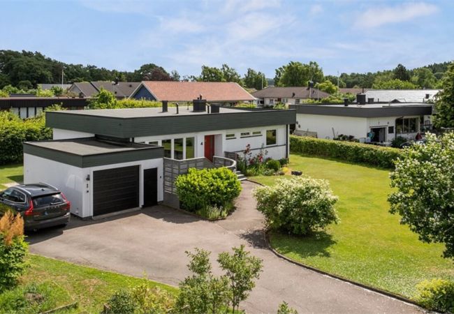  i Skällinge - Modern villa i Skällinge, Varberg med bastu och gym | SE02053