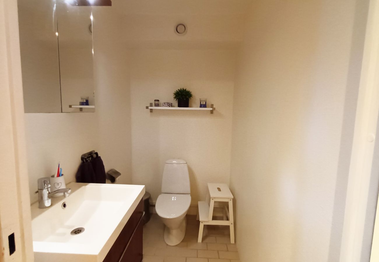 Stuga i Ängelholm - Trevligt radhus nära Ängelholms centrum | SE01035