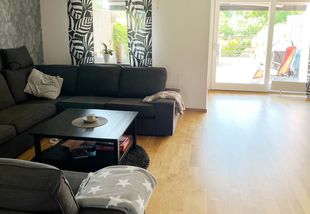 Stuga i Ängelholm - Trevligt radhus nära Ängelholms centrum | SE01035
