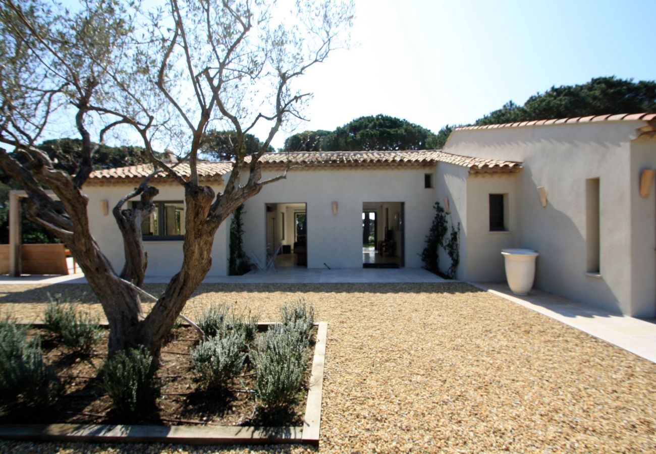 Villa i Saint-Tropez - Villa la Font - Etoiles du Sud