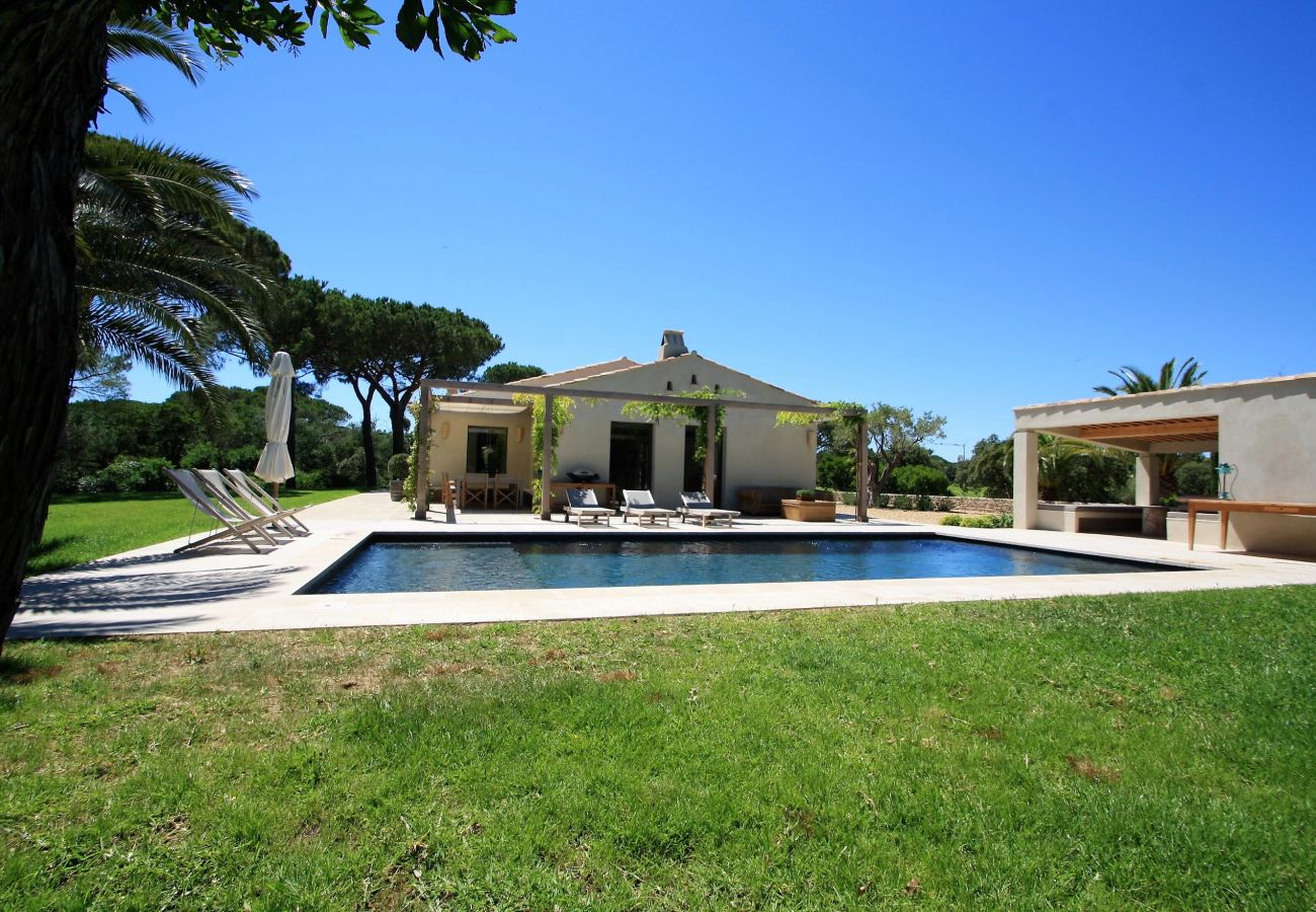 Villa i Saint-Tropez - Villa la Font - Etoiles du Sud