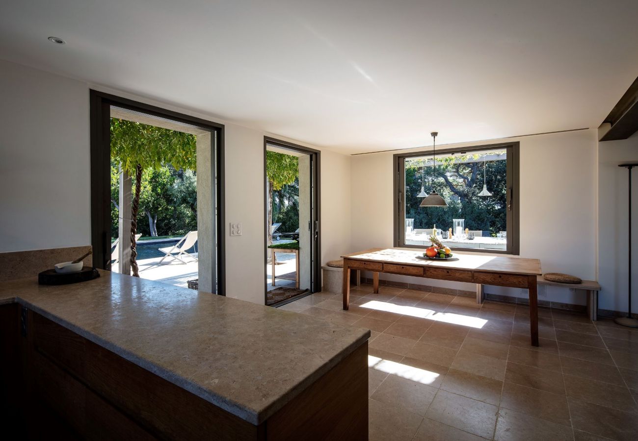 Villa i Saint-Tropez - Villa la Font - Etoiles du Sud
