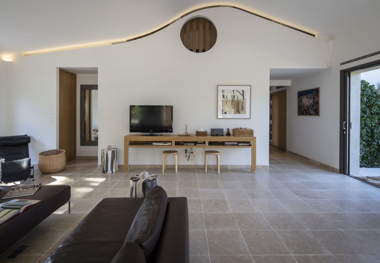 Villa i Saint-Tropez - Villa la Font - Etoiles du Sud