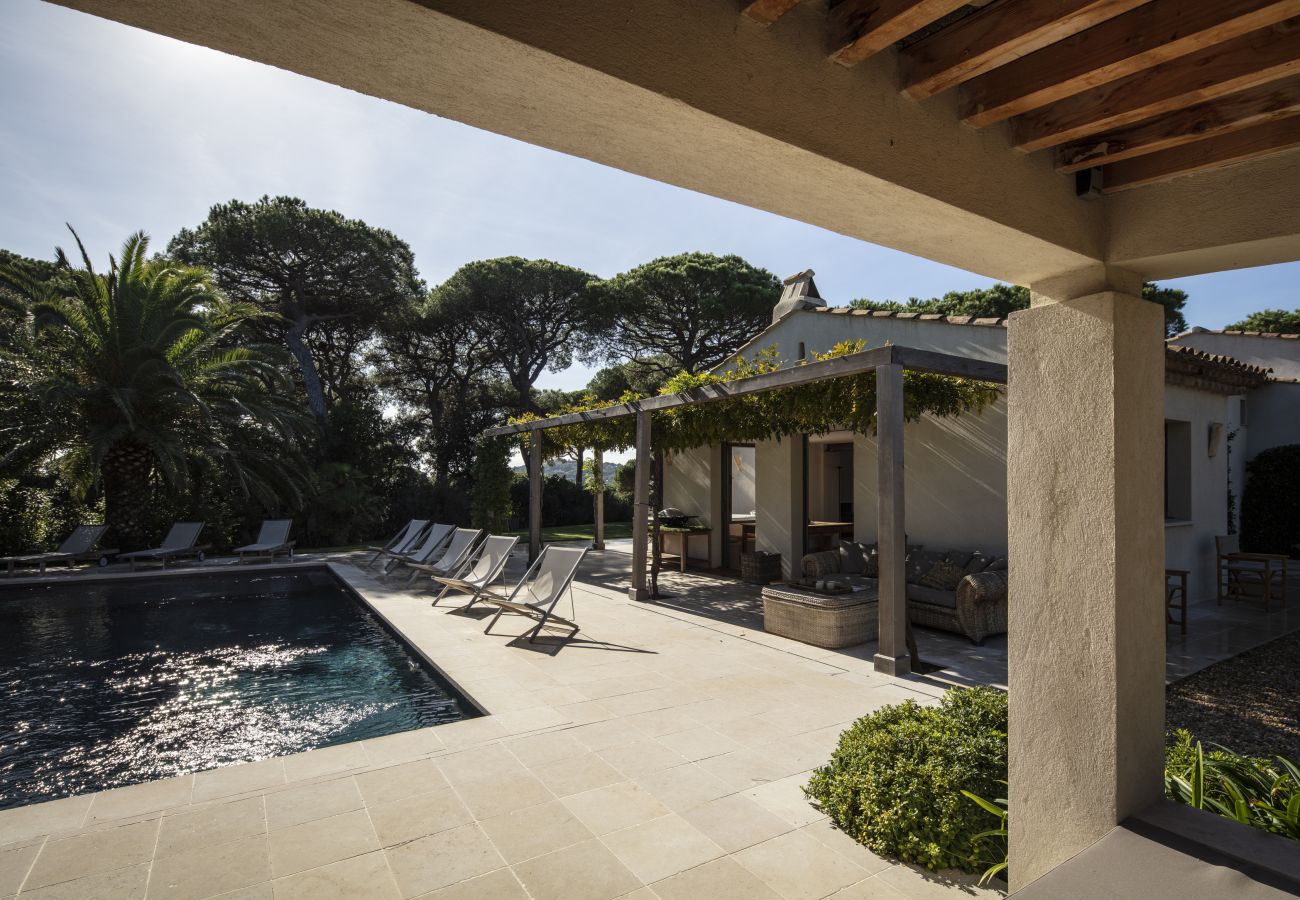 Villa i Saint-Tropez - Villa la Font - Etoiles du Sud