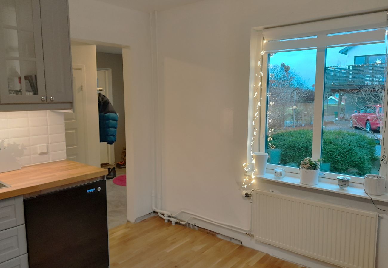 Stuga i Sävedalen - Fräsch villa i vackra Sävedalen nära Göteborg |SE08061
