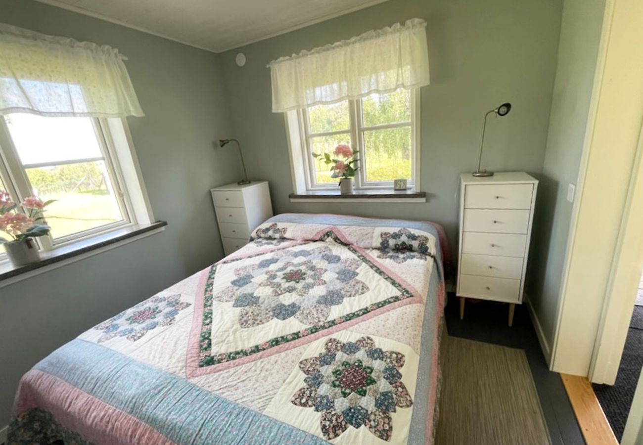 Stuga i Simrishamn - Härligt semesterhus i Simrishamn | SE01001