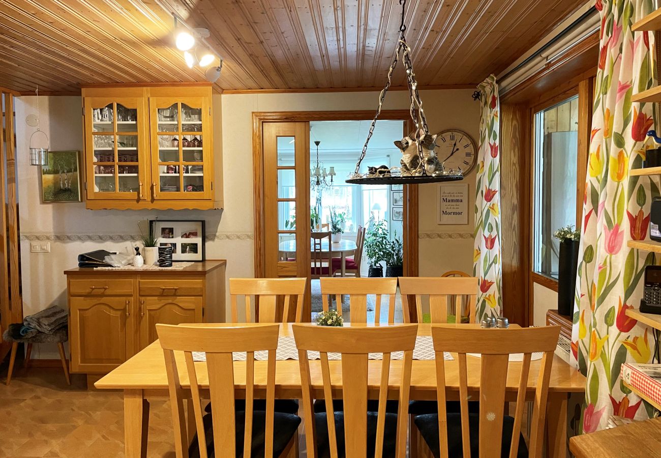Stuga i Rydaholm - Rymligt semesterhus i Hjortsjö, Rydaholm |SE07038