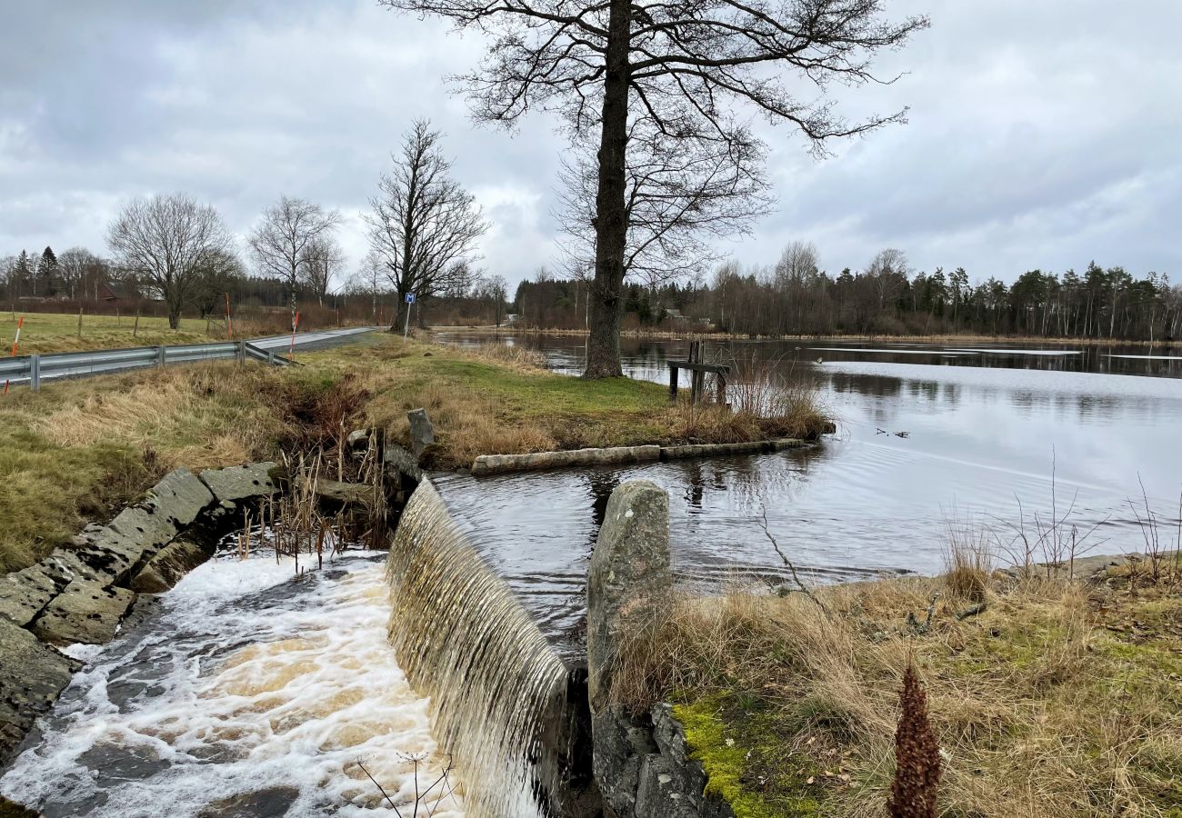 Stuga i Rydaholm - Rymligt semesterhus i Hjortsjö, Rydaholm |SE07038