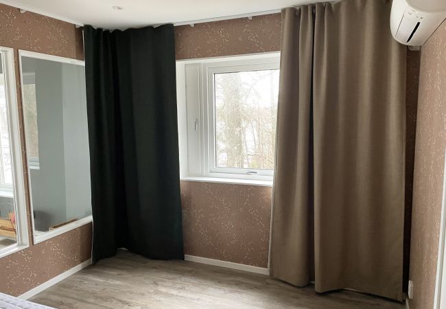 Stuga i Ljungby - Fantastiskt semesterhus med egen sjötomt vid Bolmen, Ljungby | SE06053