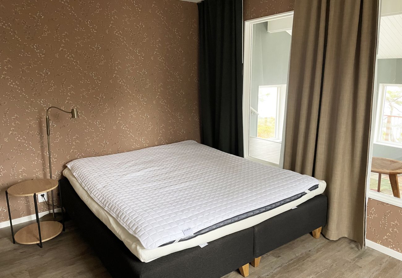 Stuga i Ljungby - Fantastiskt semesterhus med egen sjötomt vid Bolmen, Ljungby | SE06053