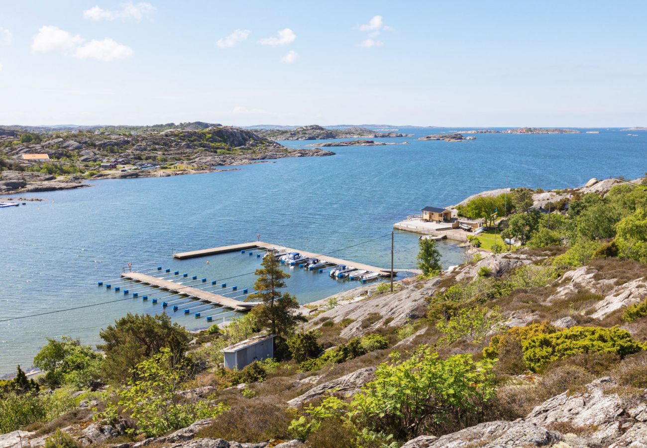 Stuga i Kärna - Semesterhus i Kärna, Bohuslän nära salta bad | SE09034