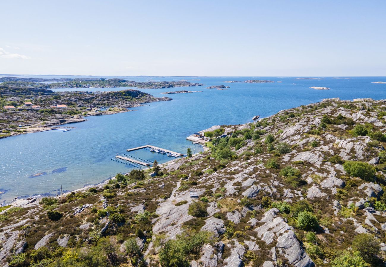 Stuga i Kärna - Semesterhus i Kärna, Bohuslän nära salta bad | SE09034
