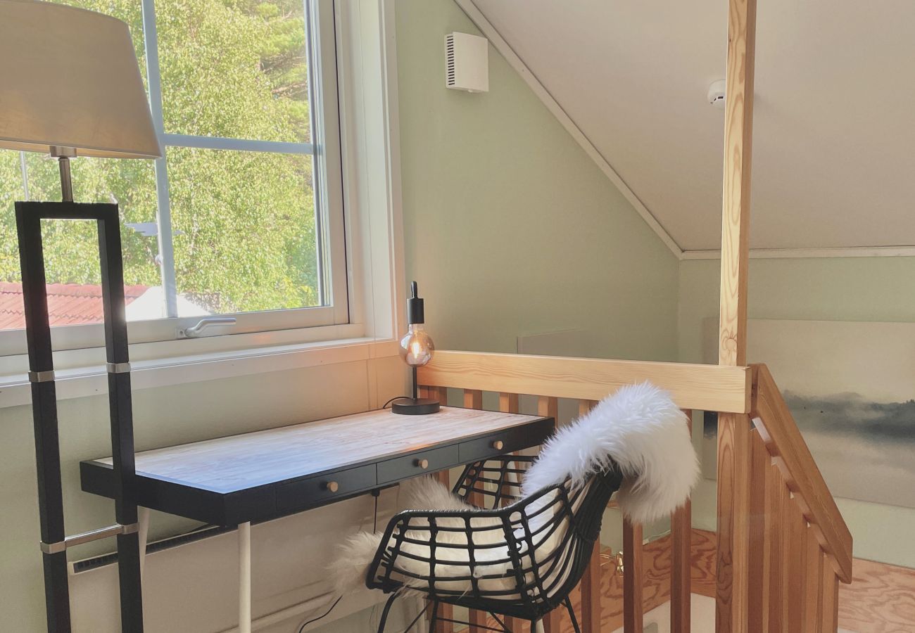 Stuga i Kärna - Semesterhus i Kärna, Bohuslän nära salta bad | SE09034