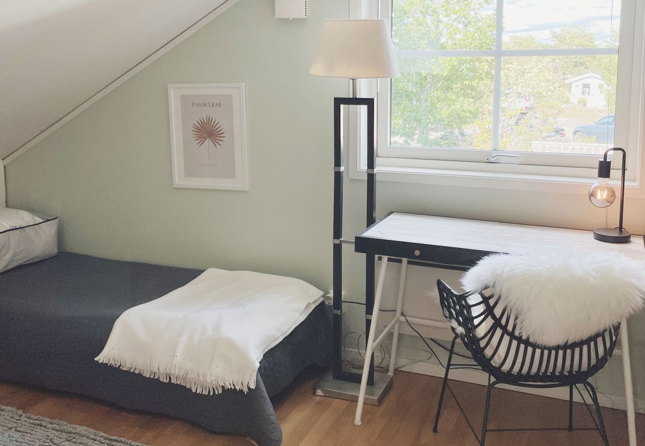 Stuga i Kärna - Semesterhus i Kärna, Bohuslän nära salta bad | SE09034