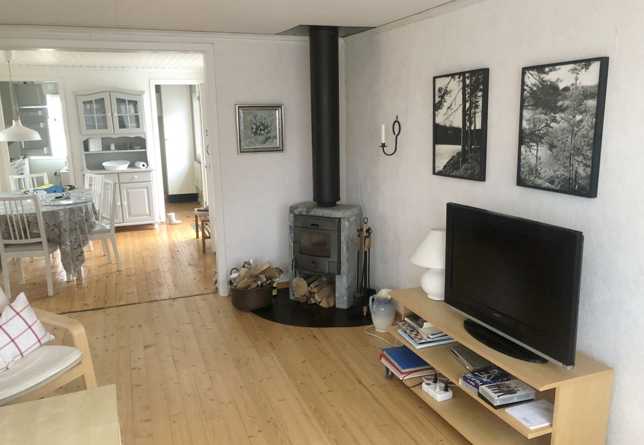 Stuga i Fagerhult - Trevlig sommarstuga vid Kiasjön, Fagerhult | SE05033
