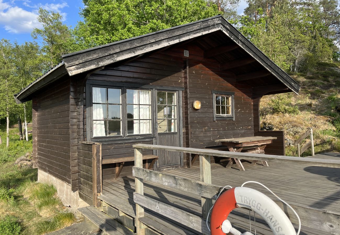 Stuga i Fagerhult - Trevlig sommarstuga vid Kiasjön, Fagerhult | SE05033